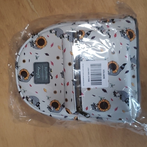 LOUNGEFLY Disney Pocahontas Meeko Sunflower Mini Backpack Nwt - Picture 5 of 7
